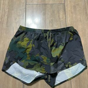 Women’s Old Navy Camouflage Shorts